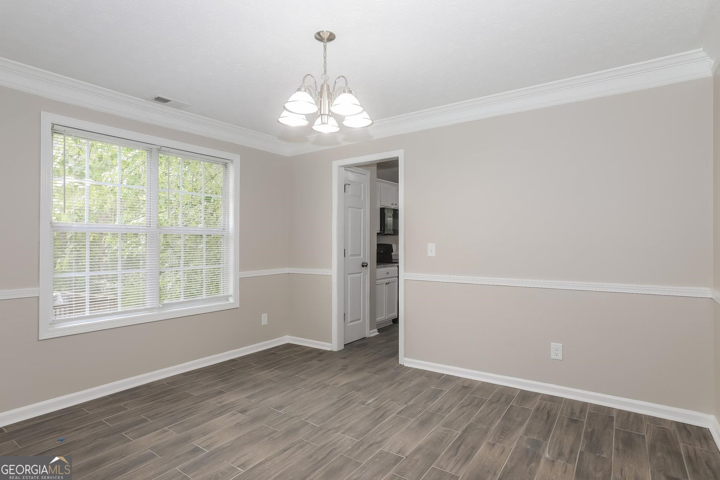 4 bedroom 2.5 bath house in Lithonia