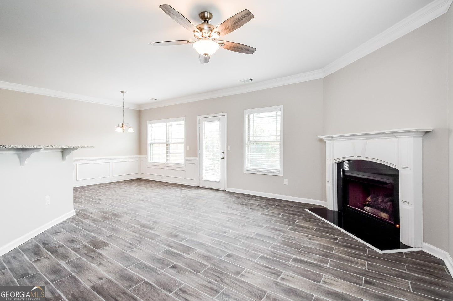 4 bedroom 2.5 bath house in Atlanta