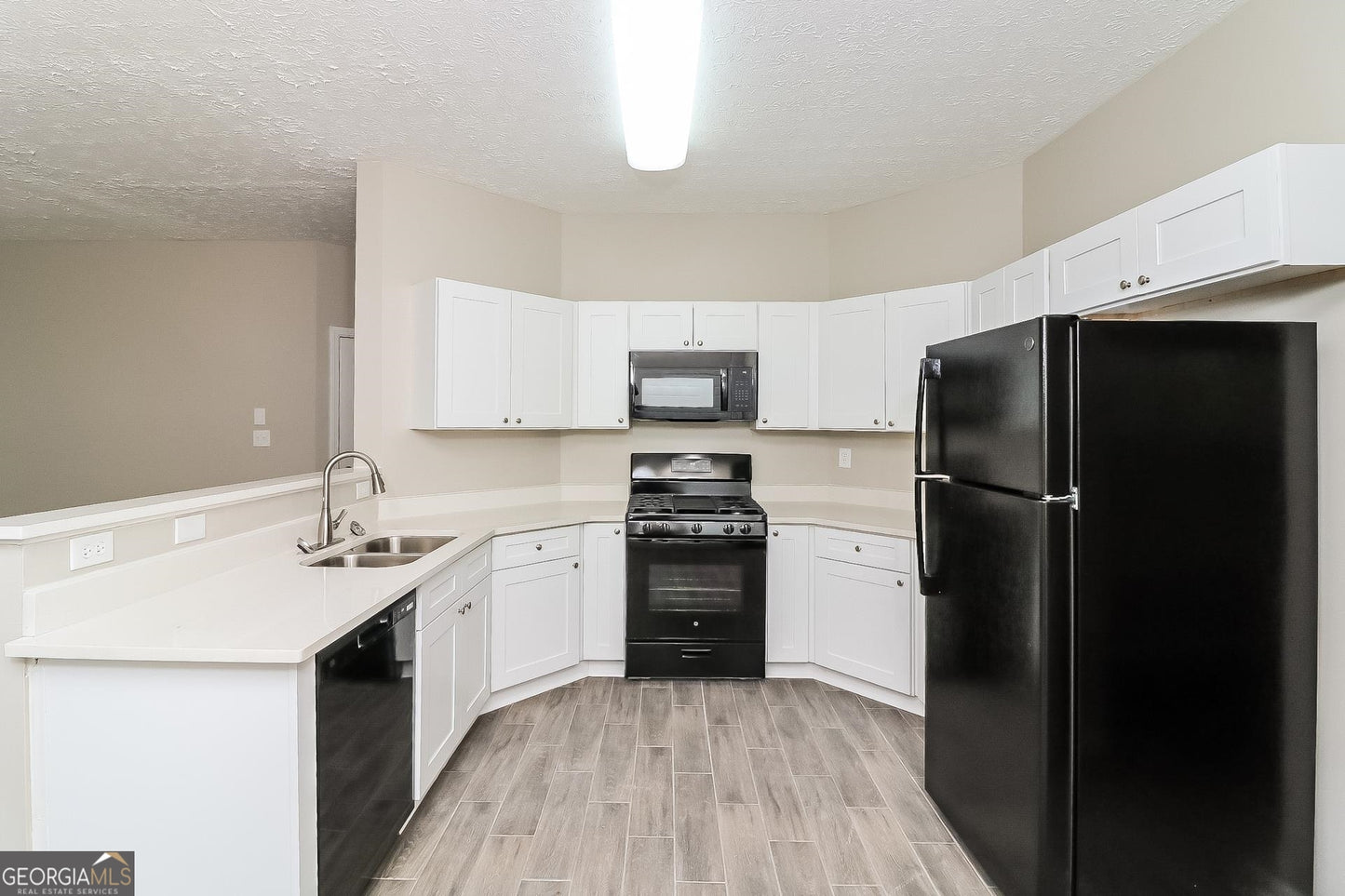 4 bedroom 2.5 bath house in Lithonia