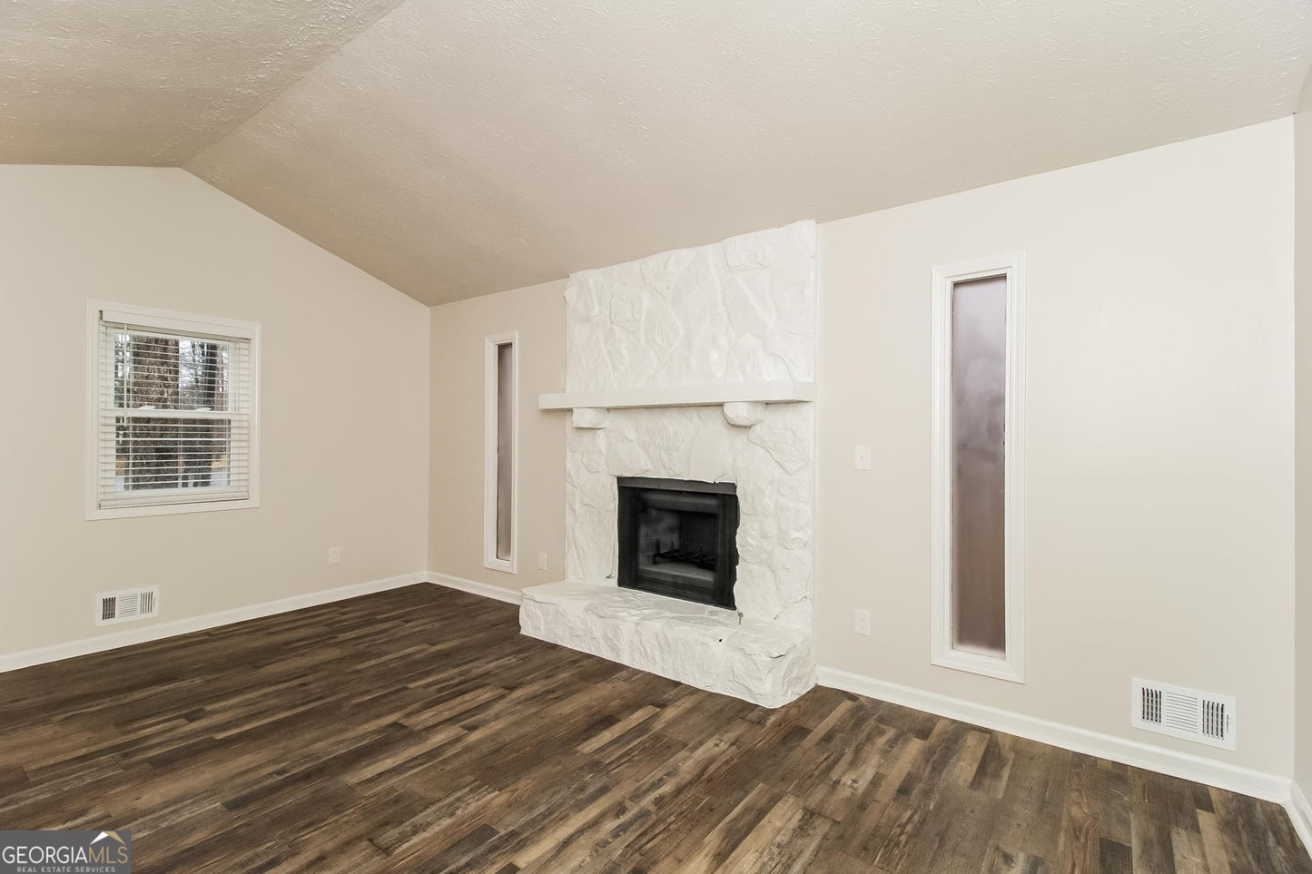 4 bedroom 2.5 bath house in Douglasville