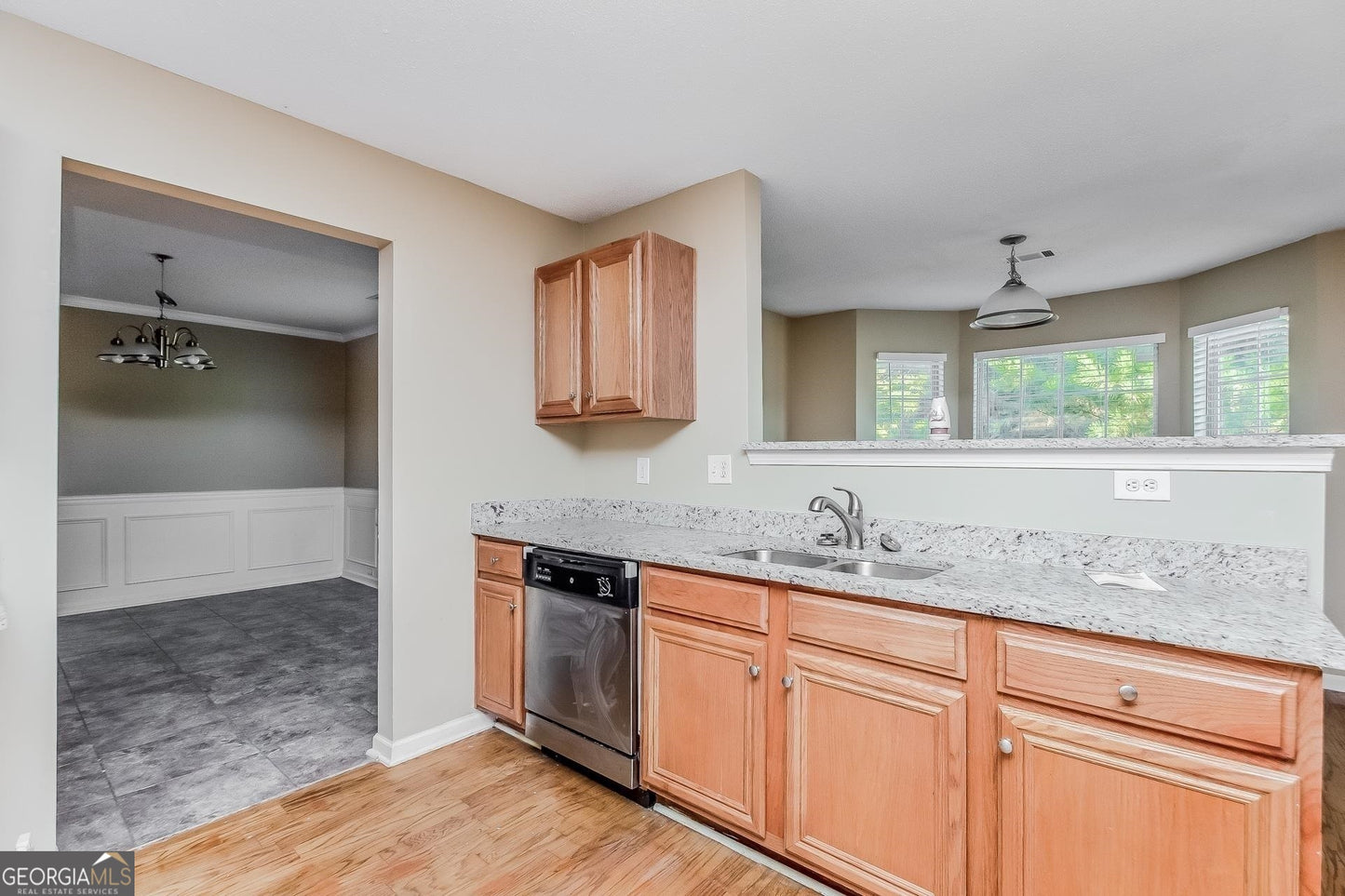 4 bedroom 2.5 bath house in Ellenwood