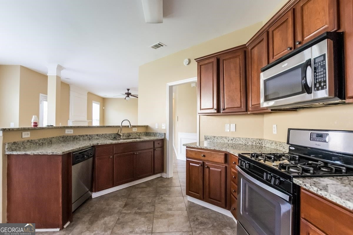 4 bedroom 2 bath house in union city