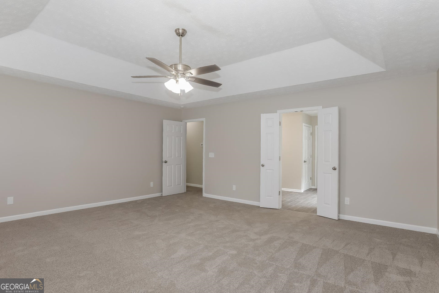 4 bedroom 2.5 bath house in Lithonia