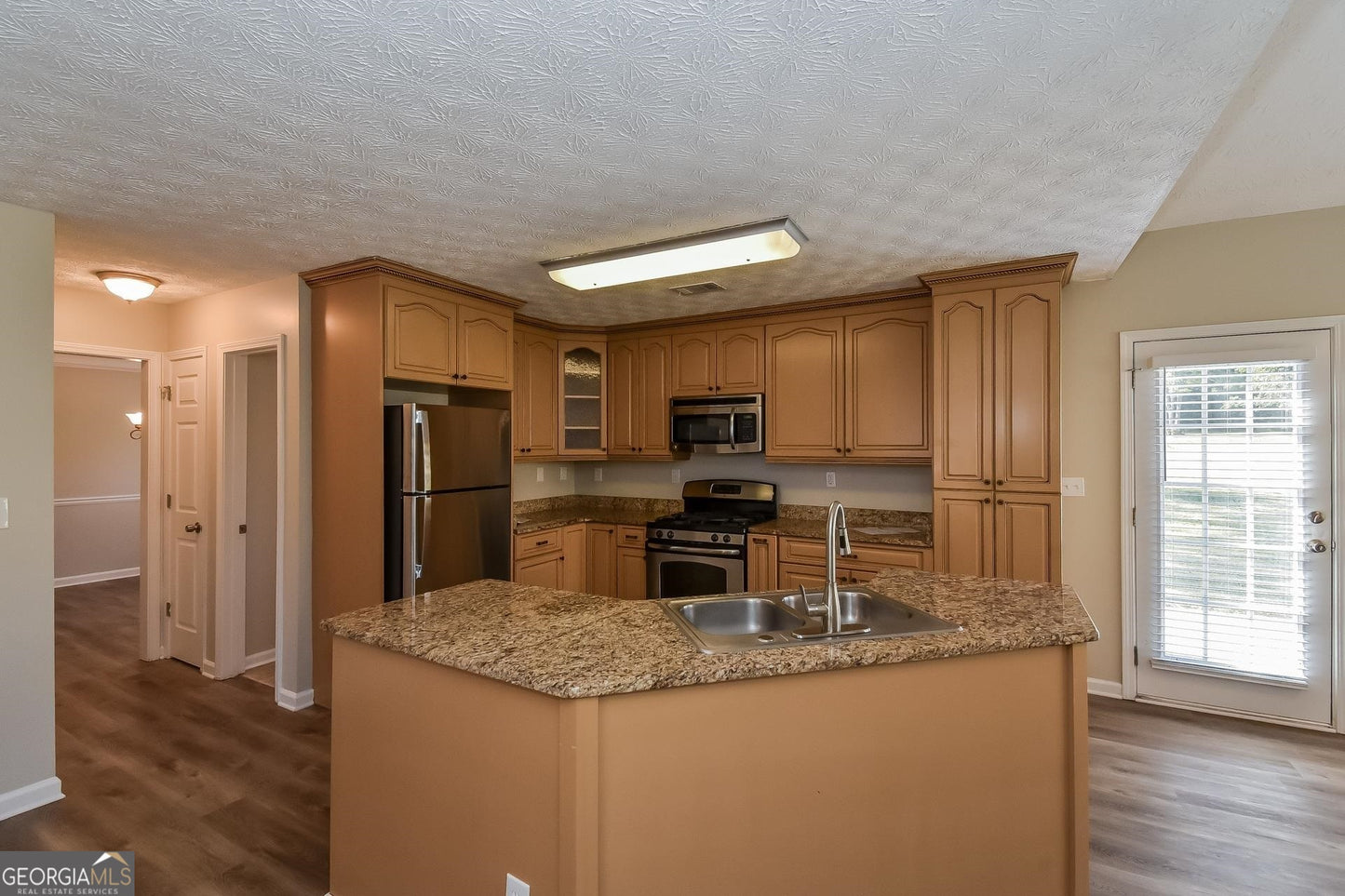 4 bedroom 2.5 bath house in Powder springs