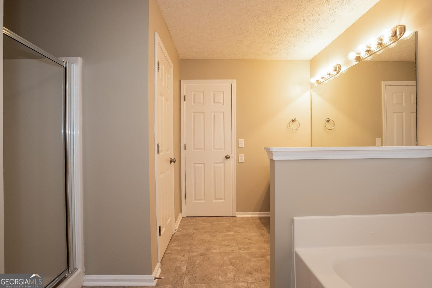 4 bedroom 2.5 bath house in Powder springs