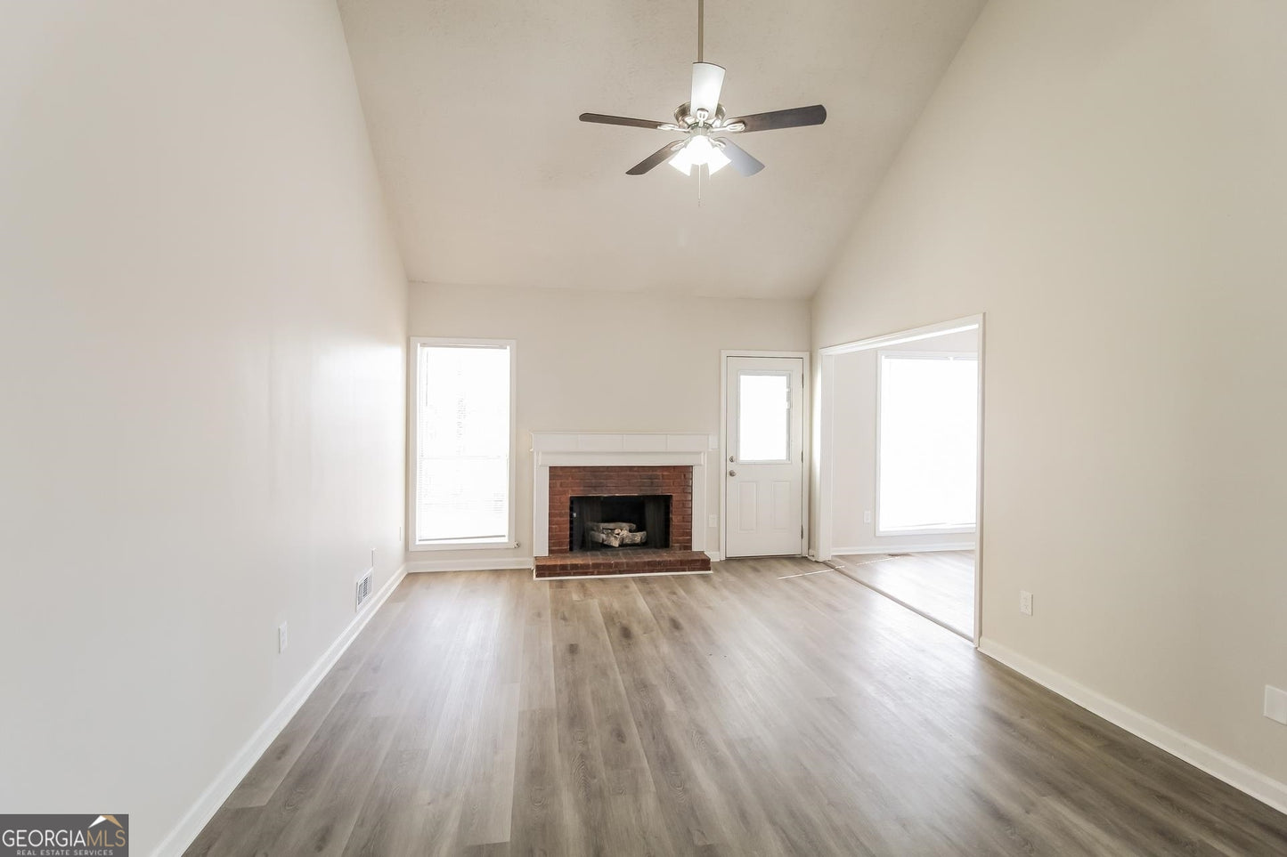 3 bedroom 2.5 bath house in Lawrenceville