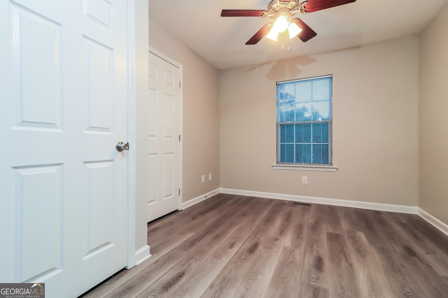 3 bedroom 3  bath house in Dallas