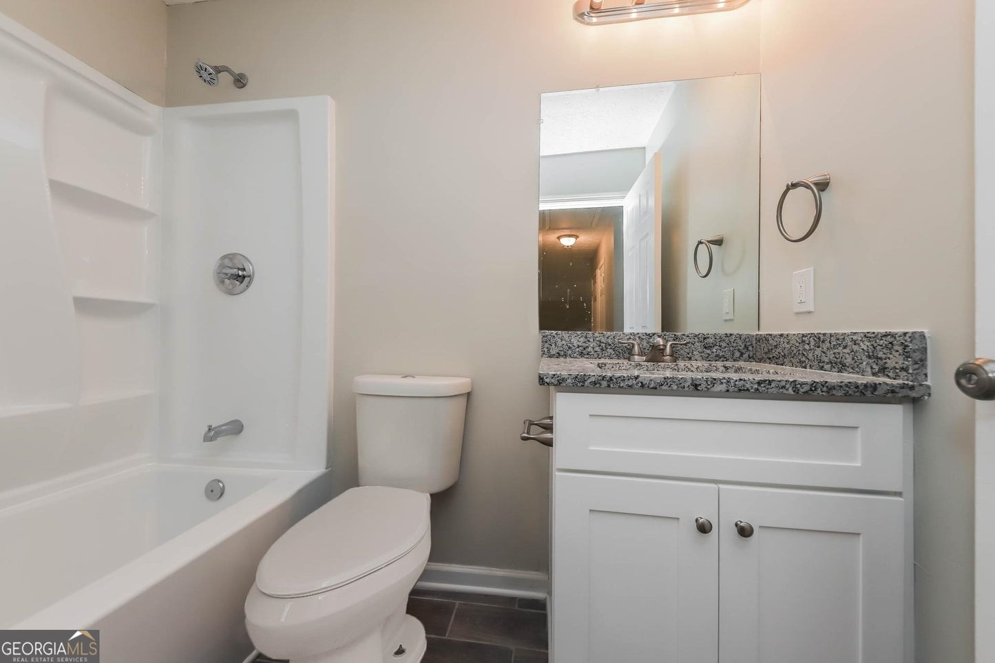 5 bedroom 3  bath house in Powder springs