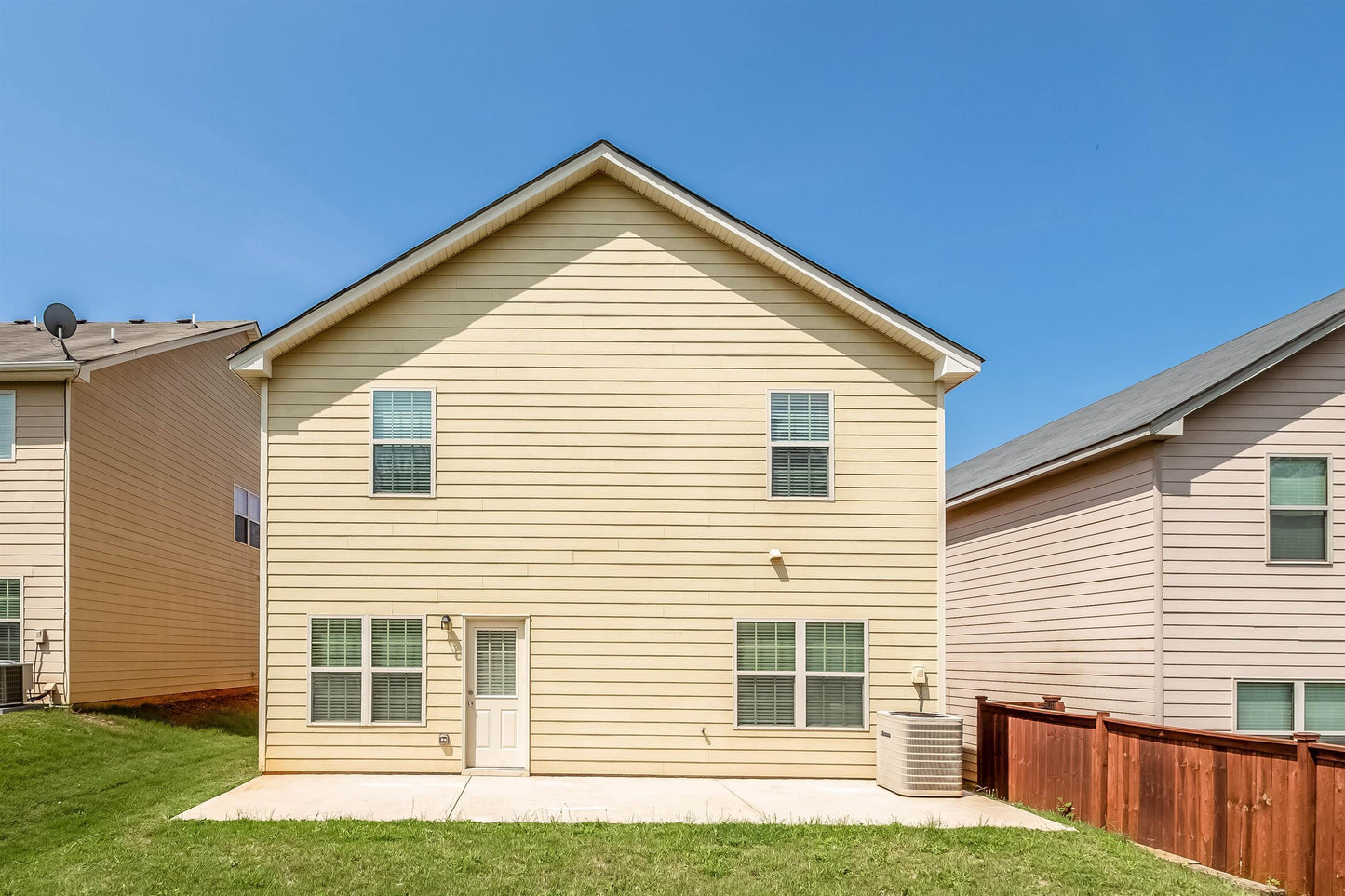 4 bedroom 2.5 bath house in McDonough