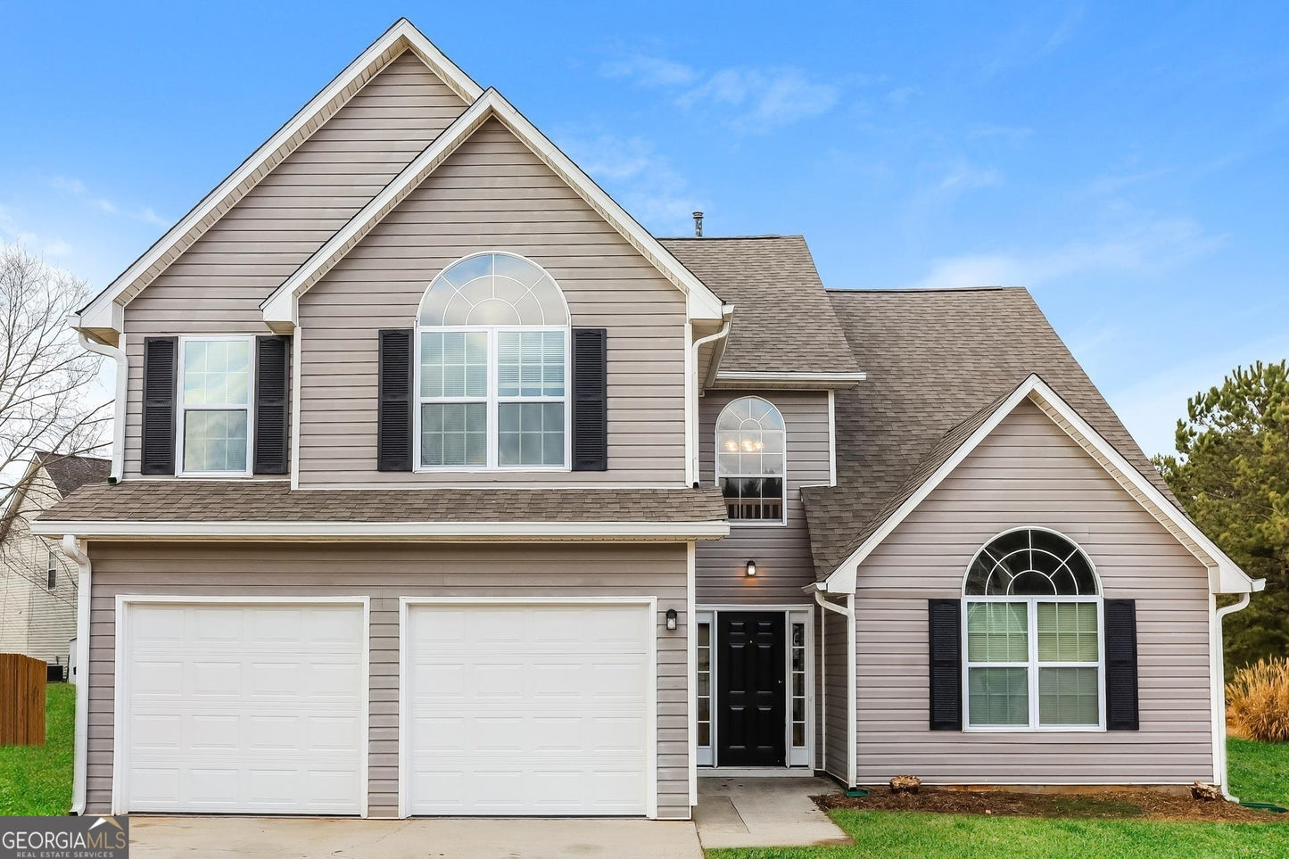 4 bedroom 2.5 bath house in Stockbridge