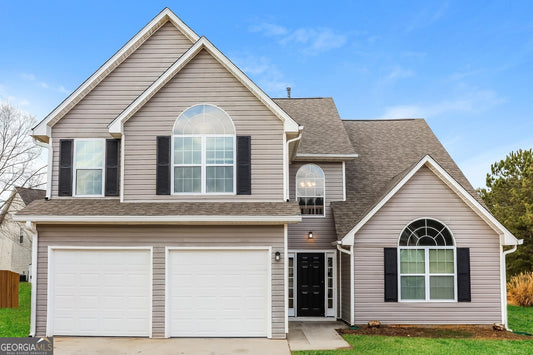 4 bedroom 2.5 bath house in Stockbridge