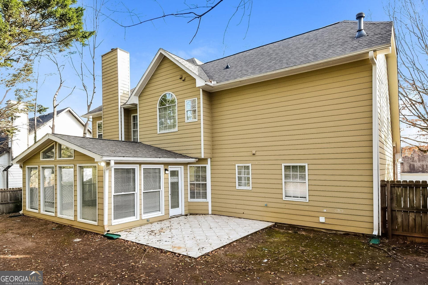 4 bedroom 2.5  bath house in Lawrenceville