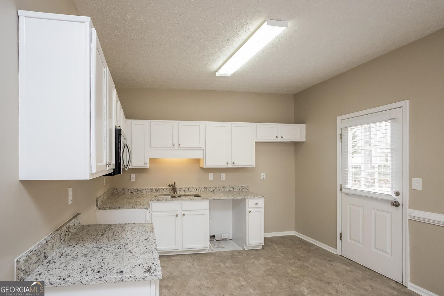 3 bedroom 2.5 bath house in Douglasville