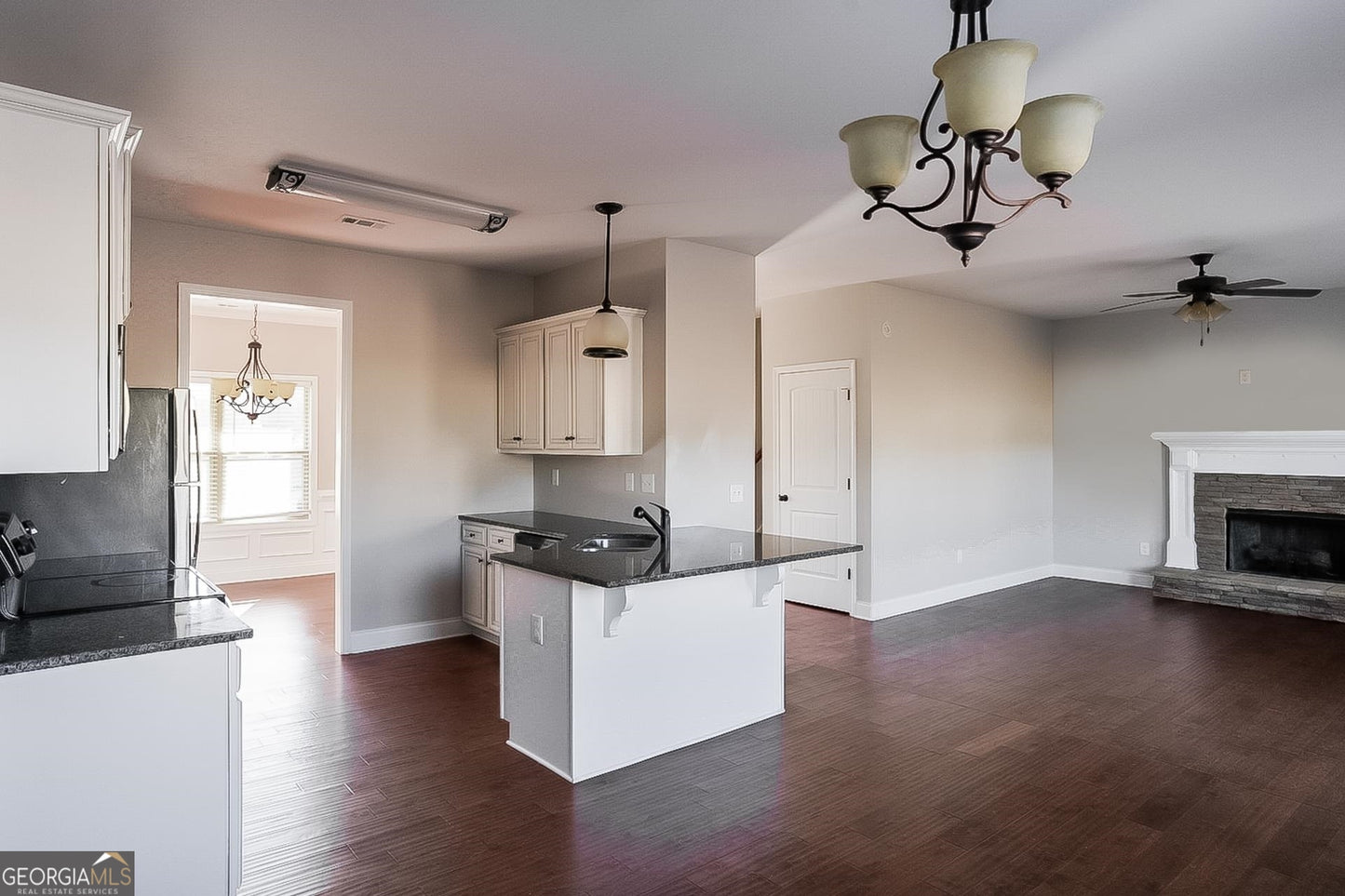4 bedroom 2.5 bath house in Villa Rica
