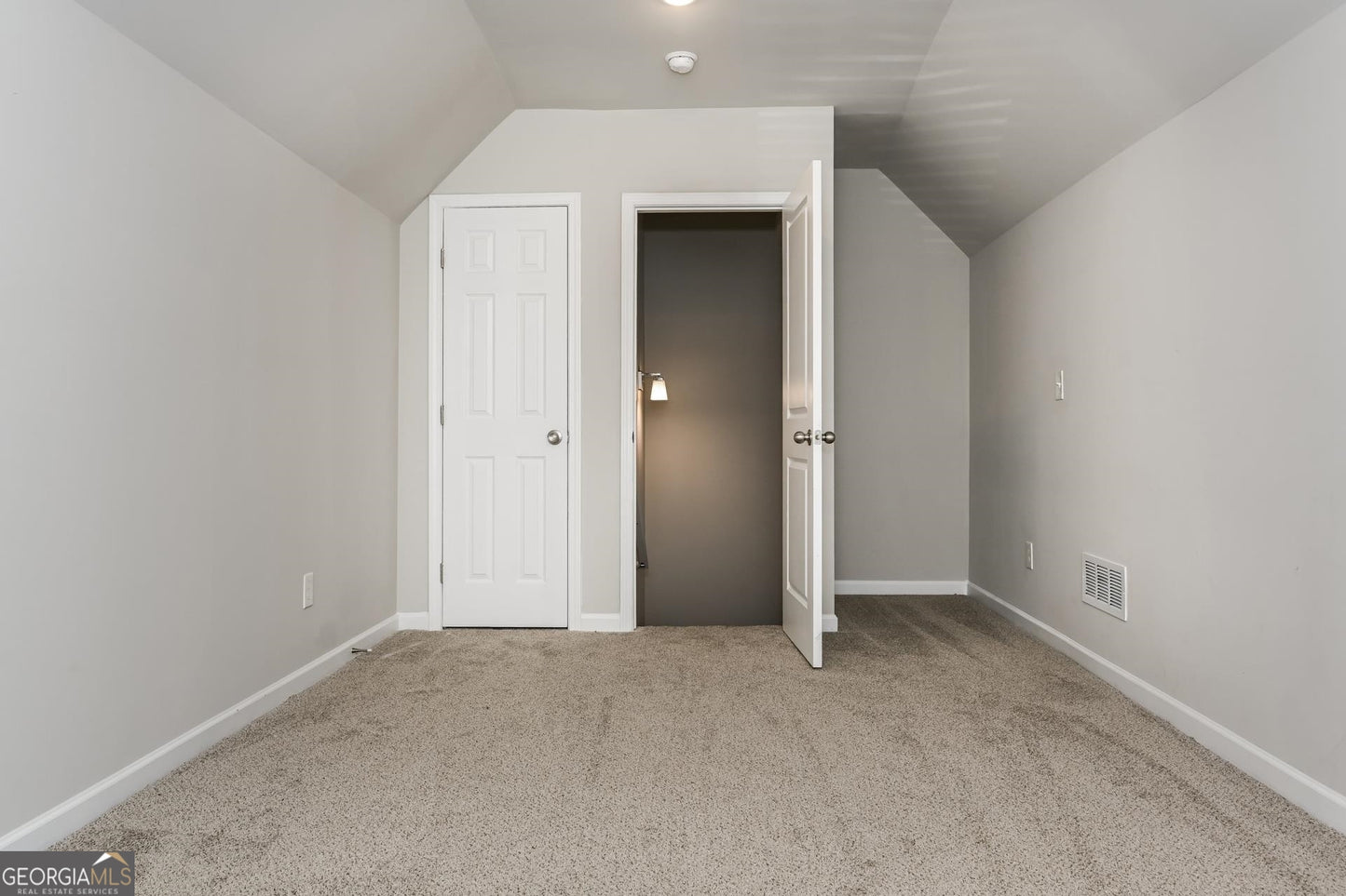 4 bedroom 2 bath house in Covington