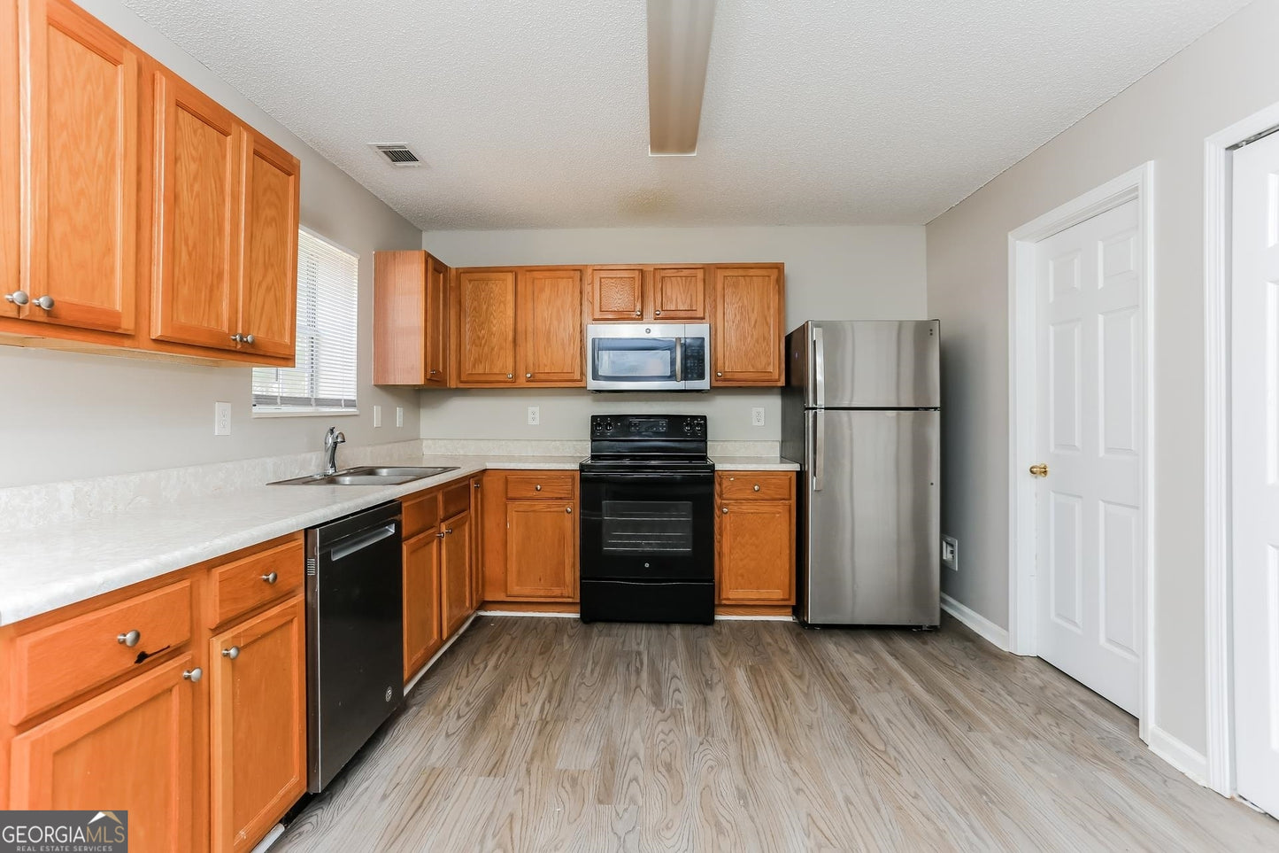 2 bedroom 2.5 bath house in Union city
