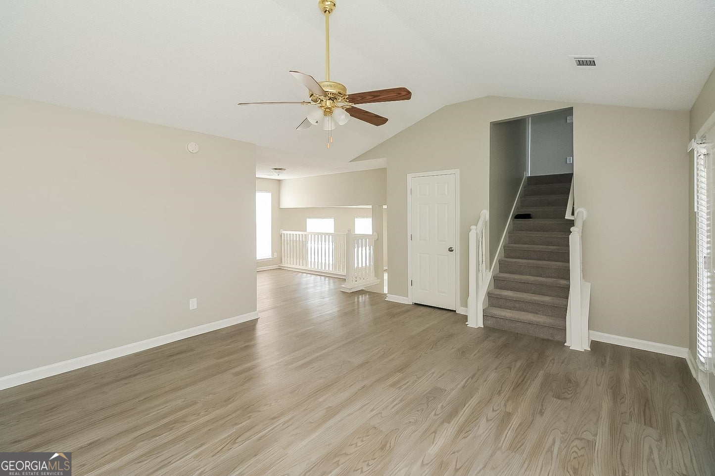 3 bedroom 2 bath house in Rex